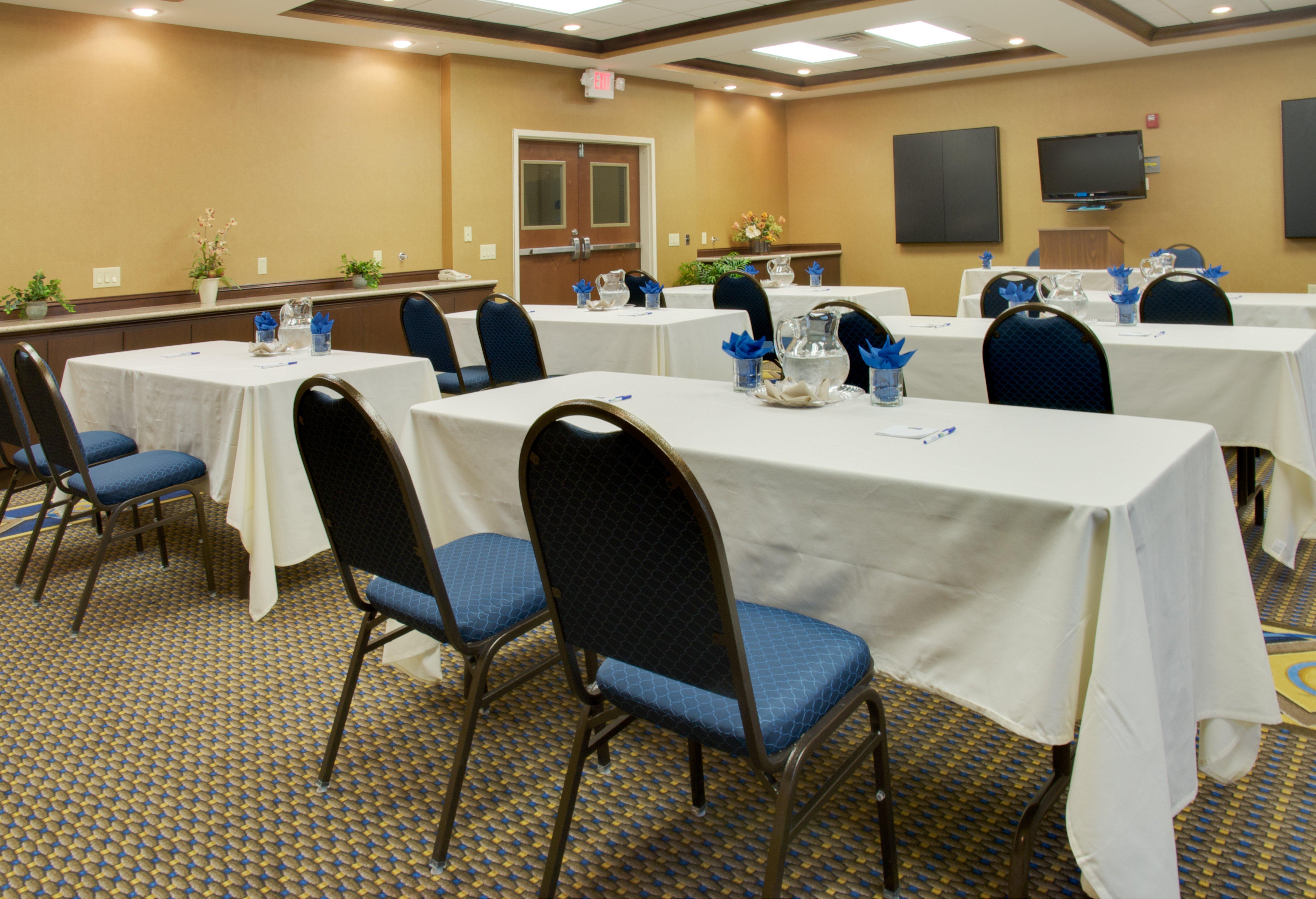 Holiday Inn Express Hotel & Suites Houston Energy Corridor - West Oaks By Ihg Екстер'єр фото